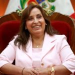 Dina Boluarte ganará más de 35 mil soles tras aprobación de aumento de sueldo