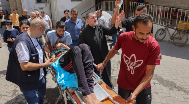 Bombardeo en iglesia católica deja dos muertos y seis heridos en Gaza