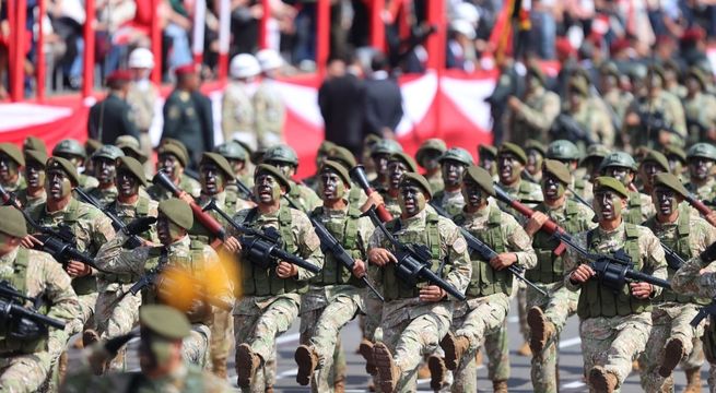 Mira EN VIVO la Gran Parada y Desfile Cívico Militar 2025 por Latina Televisión