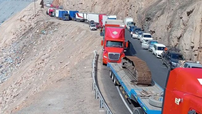 ADEX y la Asociación Automotriz piden al Gobierno liberar las carreteras bloqueadas