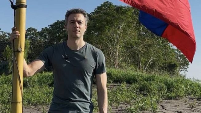 Presentan denuncia penal contra Daniel Quintero por izar bandera colombiana en suelo peruano