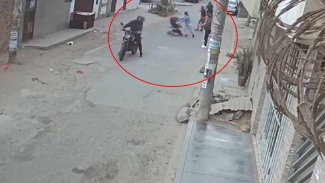 Asaltan a madre que iba con su bebé en calle de San Martín de Porres