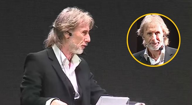 Ricardo Gareca fue ovacionado por los hinchas en la FIL y le piden que vuelva a Perú | VIDEO