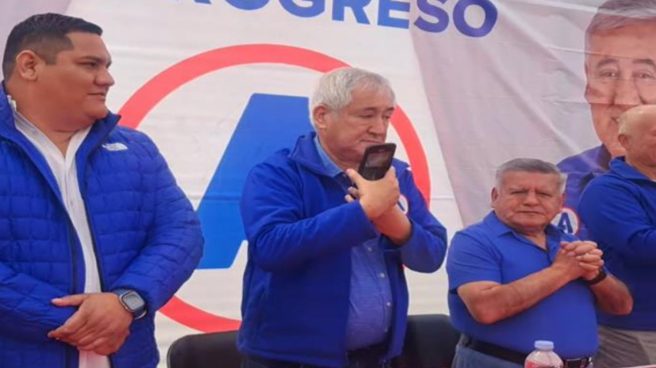 Congresista José Luis Elías habría infringido la neutralidad electoral por hacer campaña con César Acuña