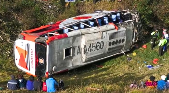 Ecuador: trágico accidente de bus deja nueve muertos y 12 heridos