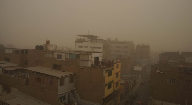 ¿Qué es el viento Paracas? El fenómeno que cubrió de polvo varias localidades de Ica