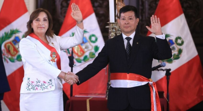 Plantean que la PCM asuma funciones del Despacho Presidencial durante los viajes al exterior de Dina Boluarte