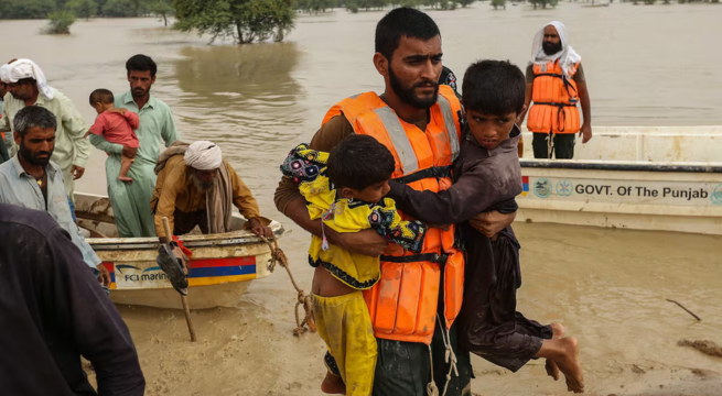 Pakistán: más de 300 personas mueren tras fuertes lluvias e inundaciones