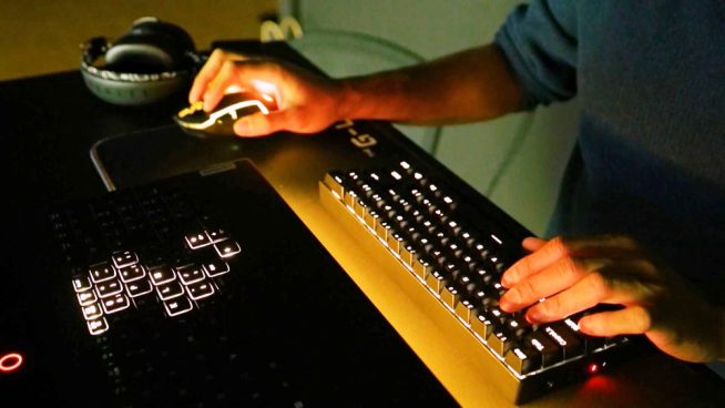 ¡81 mil nuevos emprendimientos! Más jóvenes crean negocios con apoyo de la inteligencia artificial