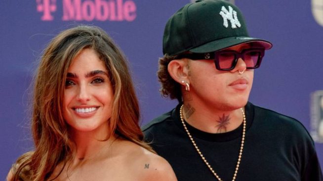 Influencer Isabella Ladera acusa a cantante Beéle de filtrar video íntimo