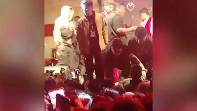 Menor de edad muere aplastada durante concierto en Bolivia