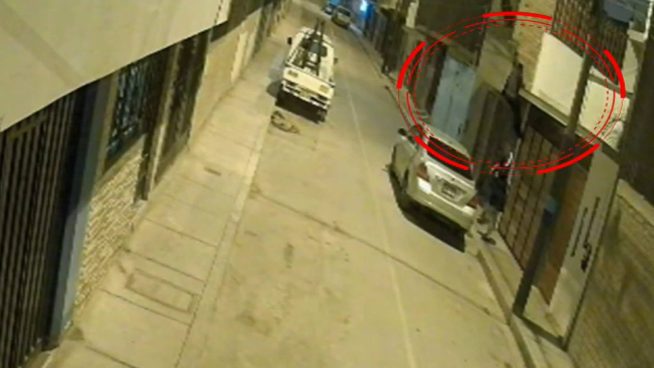 Hombre volvió del hospital y encontró a ladrones robando su casa: esta fue su reacción