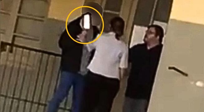 Estudiante amenaza con cuchillo a su profesora en plena clase