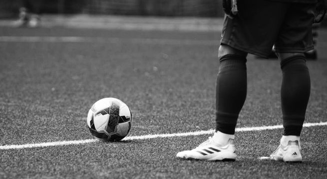 Portero muere tras atajar un penal durante torneo en Brasil