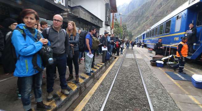 Machu Picchu: turistas permanecen varados mientras esperan respuesta de las autoridades | VIDEO