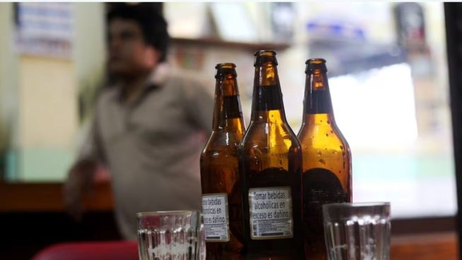 Comisión de Constitución evalúa eliminar la ley seca durante los comicios