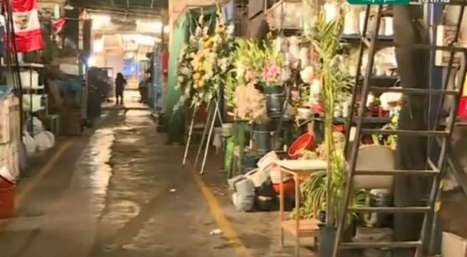 Rímac: clausuran indefinidamente mercado de Flores por deuda de arbitrios