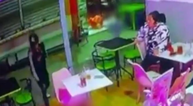 SJL: madre de familia es asesinada a balazos frente a su hijo en mercado