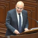 Premier Álvarez anuncia que el Gobierno evalúa un “cinturón de seguridad” para candidatos del 2026 | VIDEO