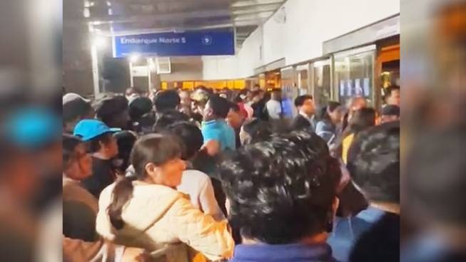 Caos, retrasos y largas colas en estaciones del Metropolitano: esta es la repuesta de la ATU