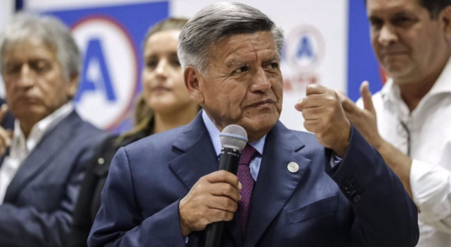 JNE confirma que César Acuña cometió infracción y vulneró la neutralidad electoral