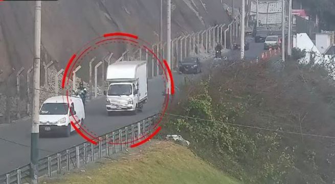 Capturan a dos delincuentes tras robo de furgón con vacunas en Miraflores: persecución cruzó tres distritos