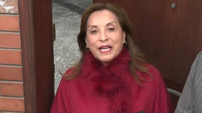 Dina Boluarte reapareció en su casa tras ser vacada: esto fue lo que dijo