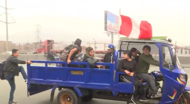 Paro de transportistas: moto de carga traslada pasajeros ante ausencia de buses en Lima