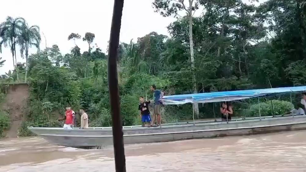 Cuatro desaparecidos tras naufragio de embarcación en el río Huallaga