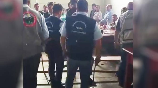Ronderos azotaron al Alcalde de Ayabaca en medio de asamblea comunal