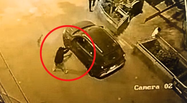 Asesinan a hombre con 10 disparos dentro de camioneta en SJM