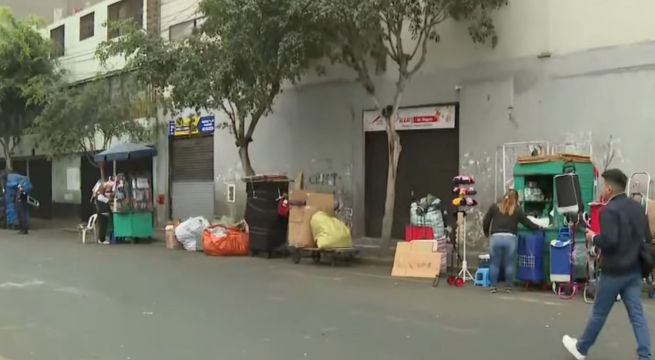 Mesa Redonda: comerciantes toman calles y bloquean hidrantes a semanas de la Navidad
