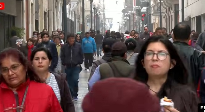Cerca de 8 millones de peruanos no trabajan ni buscan empleo | VIDEO