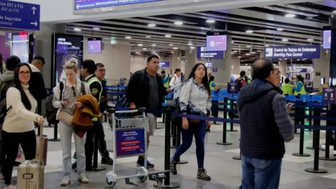 Controversia por el cobro de la TUUA de transferencia: aerolíneas alertan pérdida de competitividad | VIDEO