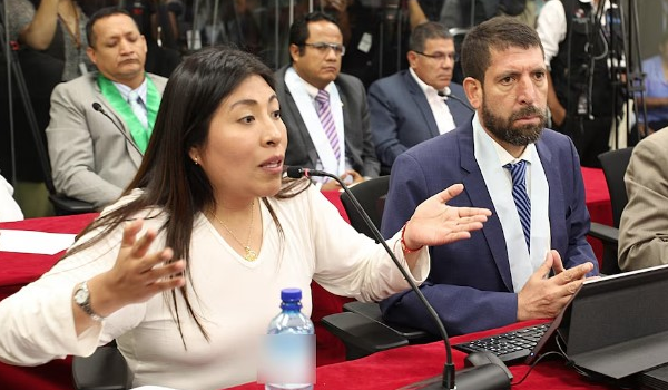 Raúl Noblecilla renunció a la defensa de Betssy Chávez: “No convalido un proceso arbitrario” | VIDEO