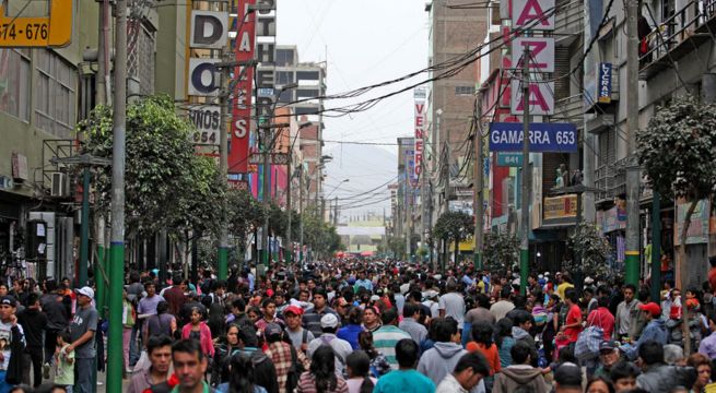 Medio millón de personas acudirán a Gamarra por Navidad y Año Nuevo