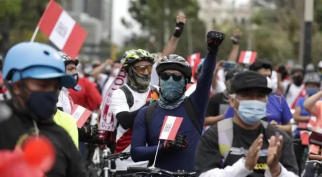 Proponen hasta 10 años de cárcel para quienes se cubran el rostro durante marchas