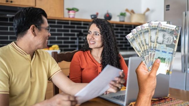 Obtén un préstamo para pagar deudas a una tasa de interés desde 0.84% mensual