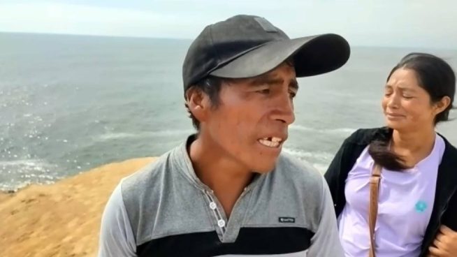 Familia pide ayuda para hallar a joven desaparecido en el mar: Su padre intentó salvarlo, pero no pudo lograrlo