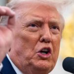 Donald Trump impone prohibición de viaje a 7 países más y a titulares de pasaportes palestinos | VIDEO