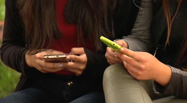 Crecen las estafas en apps de citas: así operan las redes del amor falso | VIDEO