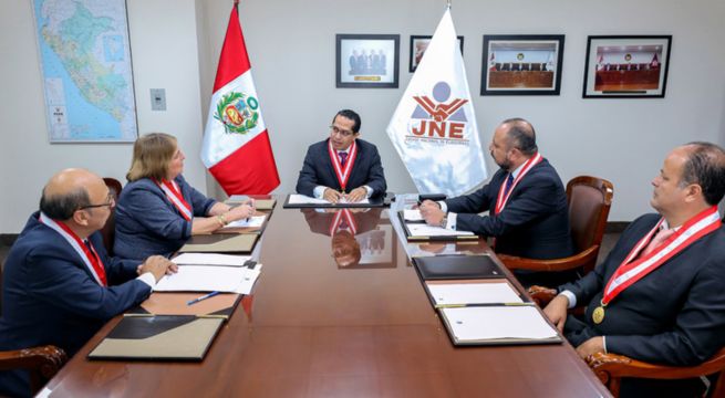 Pleno del JNE proclamó resultados de las elecciones primarias