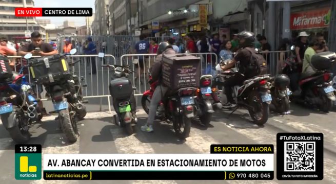 Usuarios convierten av. Abancay en estacionamiento de motos: policía tardó más de 30 minutos