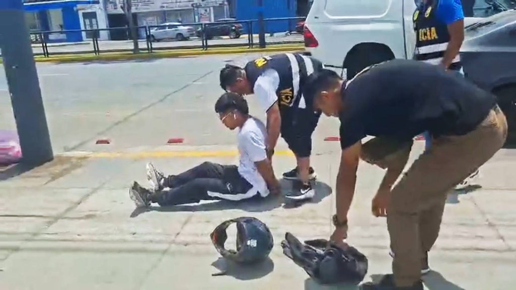 Acababa de dejar dinamita con mensaje extorsivo, pero ya lo habían localizado: Así cayó criminal