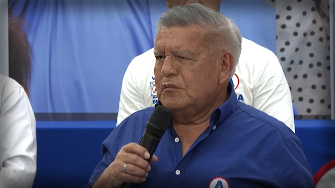 César Acuña sobre crisis del agua: “10 tanques a cada provincia y la gente tendrá”