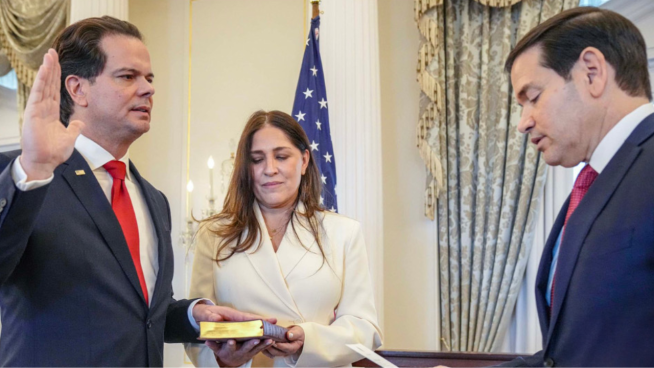 Bernie Navarro juró como nuevo embajador de Estados Unidos en Perú