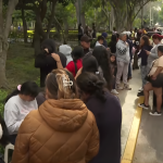 Lince: padres hacen largas colas por talleres gratuitos de vacaciones útiles | VIDEO