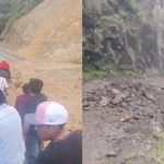 Conductores y pasajeros arriesgan su vida desbloqueando vías tras derrumbes por intensas lluvias en Puno