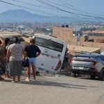 Chimbote: cúster llena de pasajeros se estrella contra dos viviendas y deja 12 heridos