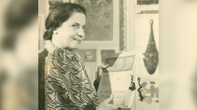 Declaran Patrimonio Cultural de la Nación dos ejemplares de “El arte peruano en la escuela” de Elena Izcue